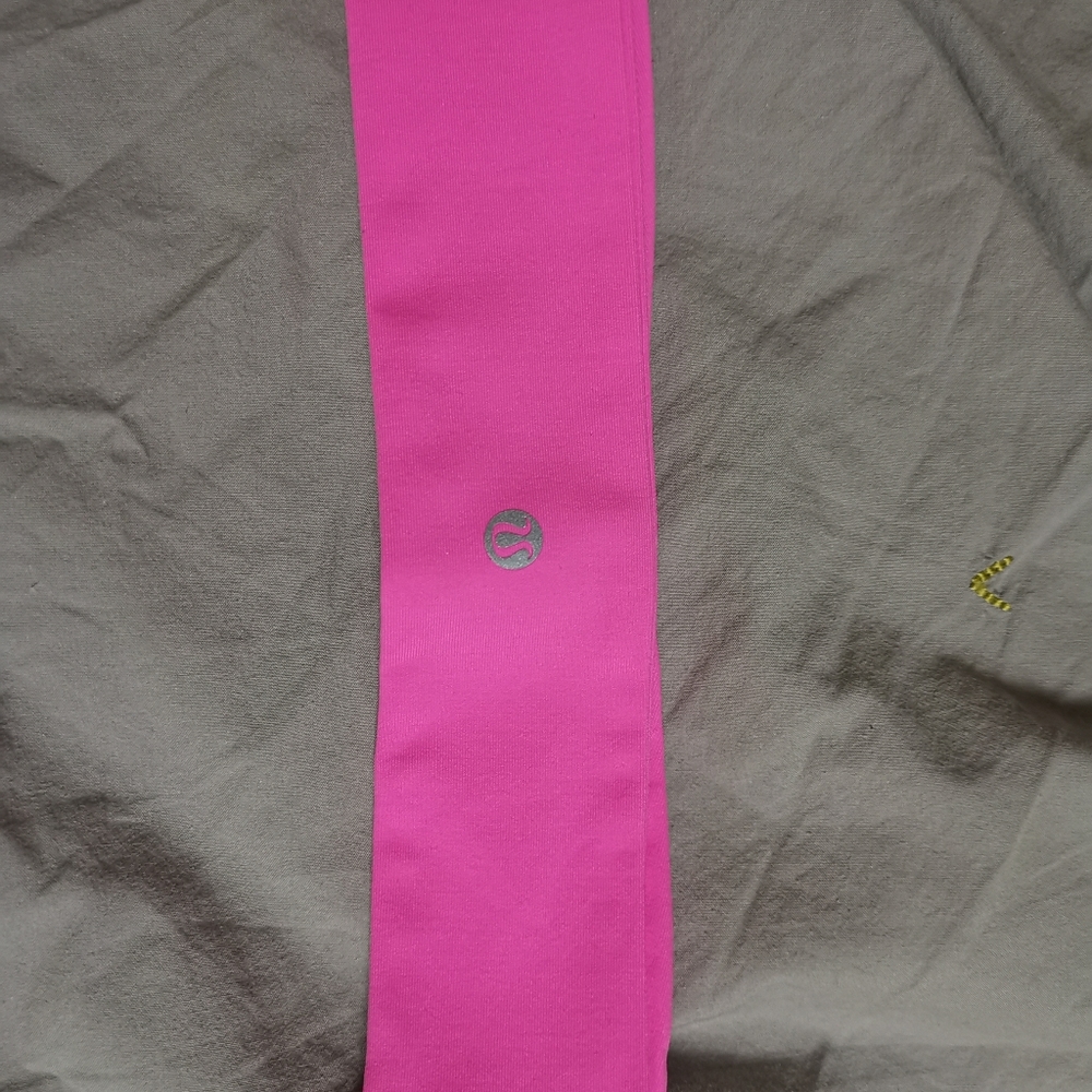 lululemon fly away tamer headband